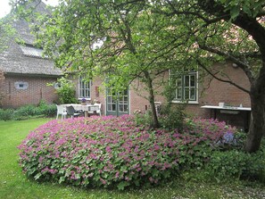 Ulkoruokailutilat
