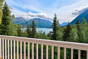 Beautiful views of Kenai Lake from the decks!