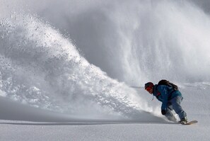 Snow and ski sports