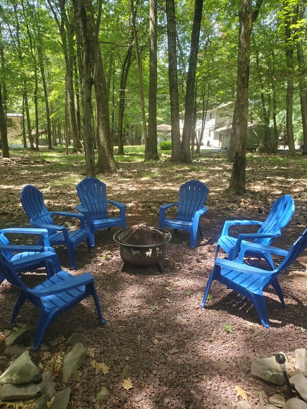 Fire pit great for roasting marshmallows!