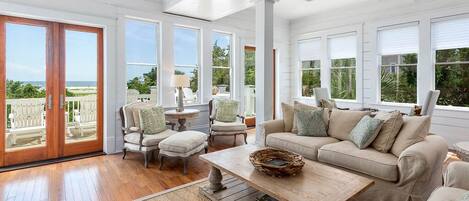 Sunny Living Space with comfortable seating for large groups