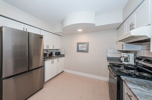 web-or-mls-Kitchen 2-3