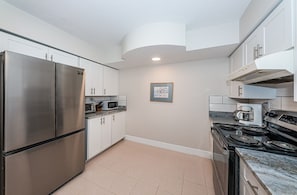 web-or-mls-Kitchen 2-3