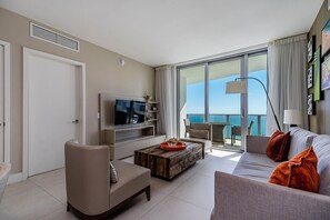 Ocean front 2 bed 29th floor Miami (2929)