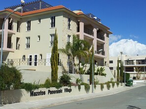 Esterni