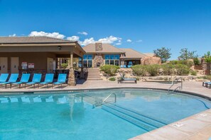 Community pool