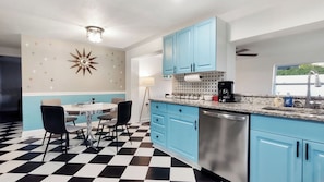 02_The Funky Diner Inspired Kitchen