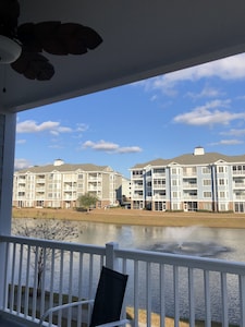 Incredible Clean 3 bedroom condo, lake view  ,furniture, beds, TVs, paint,