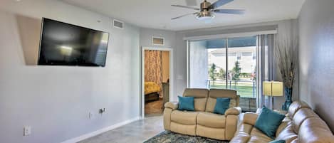 Kissimmee Vacation Rental | 3BR | 2BA | Step-Free Access | 1,428 Sq Ft