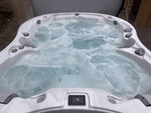 Bain à remous extérieur