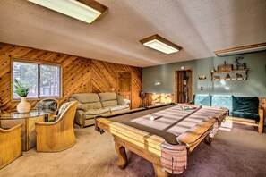 Game Room | Pool Table