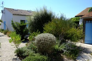 Henriette, villa de charme à 100 mètres de la plage