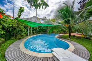 Tree tent over the private pool