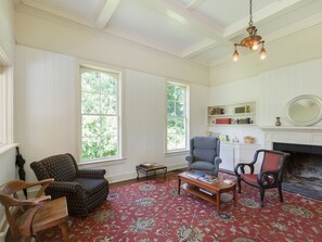 Seating area to catch up on your favorite book. 