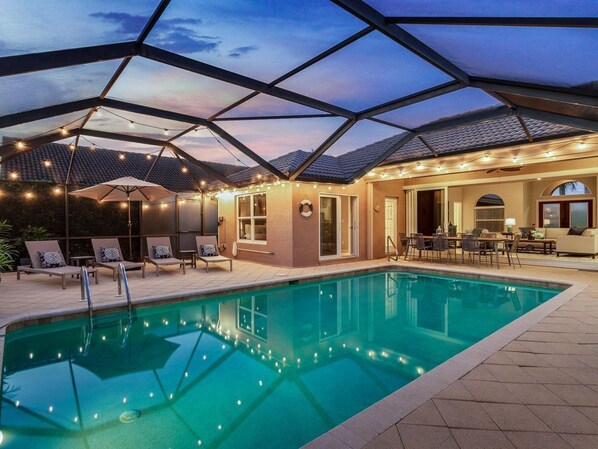Evenings are better poolside—saltwater, sunset views, and total relaxation under the stars
