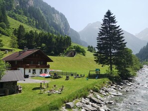 Montagnes Relief, Montagne, Colline, Chaîne De Montagnes, Montagnes, Station De Montagne, Vallée, Paysage, Maison, Zone Rurale