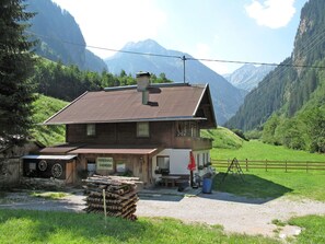 Montagna, Cielo, Nube, Pianta, Proprietà, Costruzione, Verde, Natura, Finestra, Paesaggio Naturale