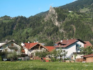 Sky, Plant, Property, Mountain, Natural Landscape, Building, Tree, House, Vegetation, Land Lot