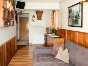 Picture Frame, Furniture, Table, Houseplant, Wood, Cabinetry, Comfort, Television, Living Room, Building