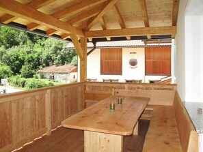 Propriété, Bâtiment, Bois, Faisceau, Design Intérieur, Maison, Éclairage, Architecture, Tache De Bois, Sol