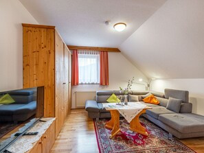 Interior Design, Möbel, Zuhause, Decke, Wohnzimmer, Couch, Light Fixture