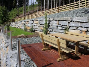 Plant, Table, Outdoor Bench, Furniture, Wood, Outdoor Furniture, Tree, Natural Landscape, Shade, Picnic Table