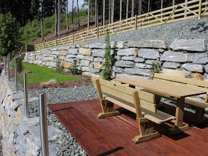 Plante, Table, Extérieur Banc, Meubles, Bois, Mobilier De Jardin, Arbre, Paysage Naturel, Ombre, Table De Pique-Nique