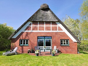 Dach, Hütte, Zuhause, Bauernhaus, Estate, Rasen, Garten, Abstellgleis, Garten, Landscaping
