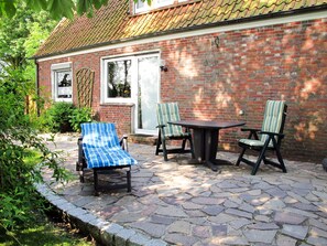 Eigentum, Hütte, Haus, Gebäude, Hinterhof, Möbel, Garten, Terrasse, Backstein, Grundeigentum