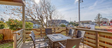 Outdoor Deck area with seating