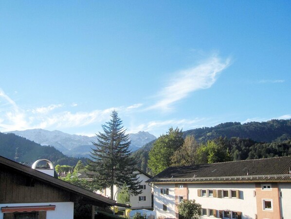 Himmel, Bergforms, Berg, Bergstation, Gebirge, Eigentum, Hochland, Wolke, \"Stadt, Baum