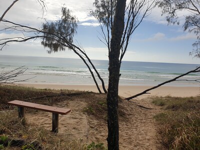 Treetops Studio Apartment, Rainbow Beach Resort.