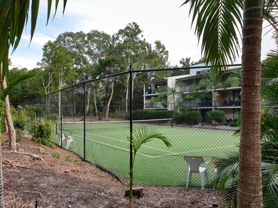 Treetops Studio Apartment, Rainbow Beach Resort.