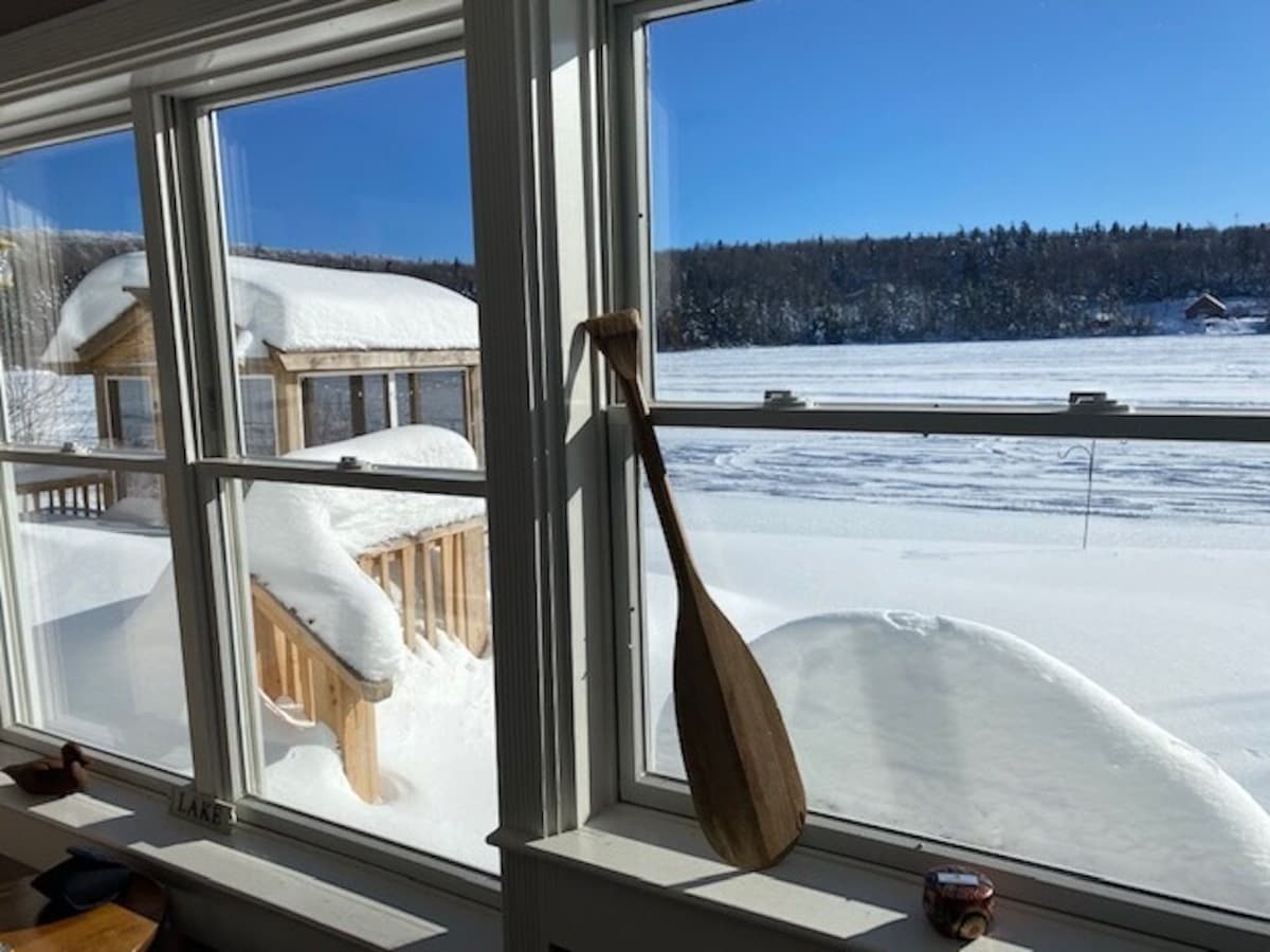 Meme’s High Mountain Lake House