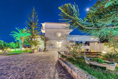 Άνετα διαμερίσματα για 2 άτομα στο Seaside Family Hotel