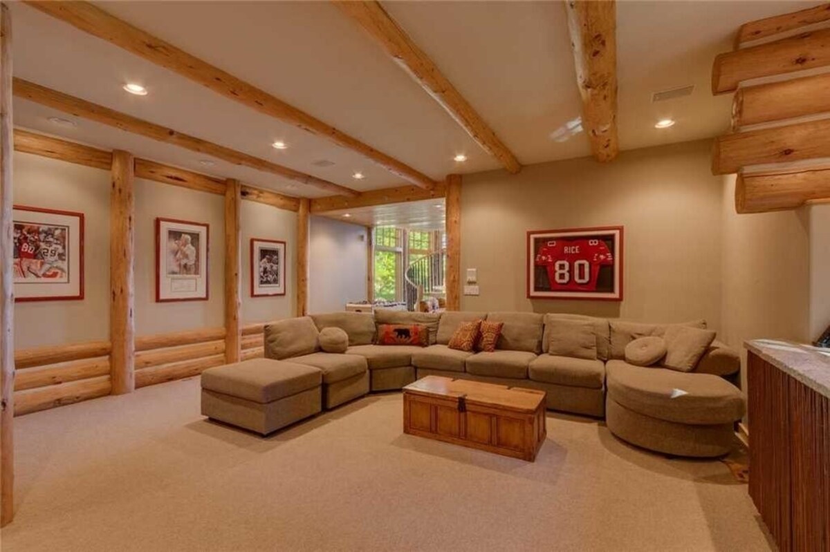 Lakefront Custom Masterpiece with Private pier, Beach, Buoys, Spa! West Shore!