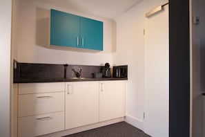 Modernes Appartement 7 in ruhiger Lage mit Golfplatzblick