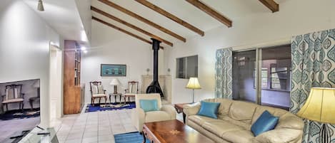 San Antonio Vacation Rental | 4BR | 2.5BA | Step-Free Access | 2,600 Sq Ft