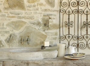 Terrace sink detail