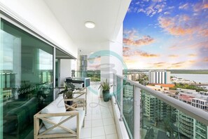 Zen By The Water: Unwind with a breathtaking Gulf view right from your own private balcony