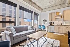 Sable 204 is your North Loop retreat!