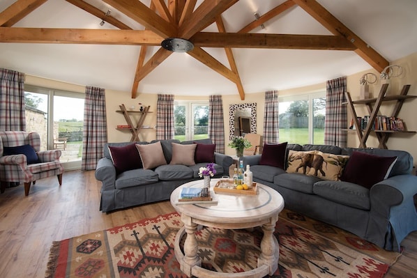 The Gingan - sitting room area