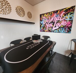 FREE Poker Mat & Chips! "Stay & Play Poker with LIV MTL – Make memories with friends and enjoy fun-filled game nights during your stay!