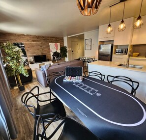 FREE Poker Mat & Chips! "Stay & Play Poker with LIV MTL – Make memories with friends and enjoy fun-filled game nights during your stay!