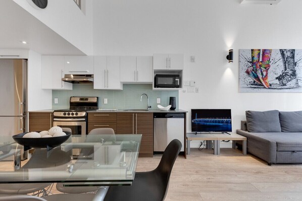Fully Equipped Kitchen With Coffee & Tea