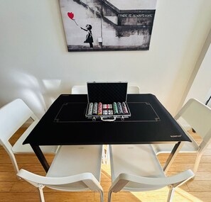 FREE Poker Mat & Chips! "Stay & Play Poker with LIV MTL – Make memories with friends and enjoy fun-filled game nights during your stay!