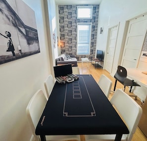 FREE Poker Mat & Chips! "Stay & Play Poker with LIV MTL – Make memories with friends and enjoy fun-filled game nights during your stay!