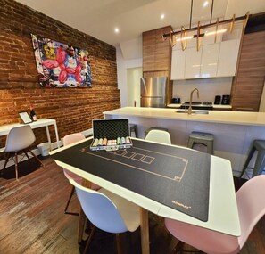 FREE Poker Mat & Chips! "Stay & Play Poker with LIV MTL – Make memories with friends and enjoy fun-filled game nights during your stay!