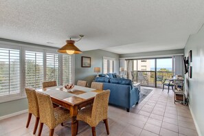 Beautifully Decorated Living and Dining Space with Gorgeous Direct Ocean Views
