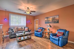 Living Room | Free WiFi